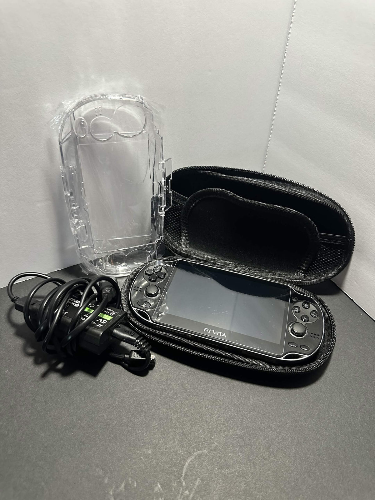 PS Vita-1000 OLED – 128GB SD2VITA • Custom Firmware • Excellent Condition