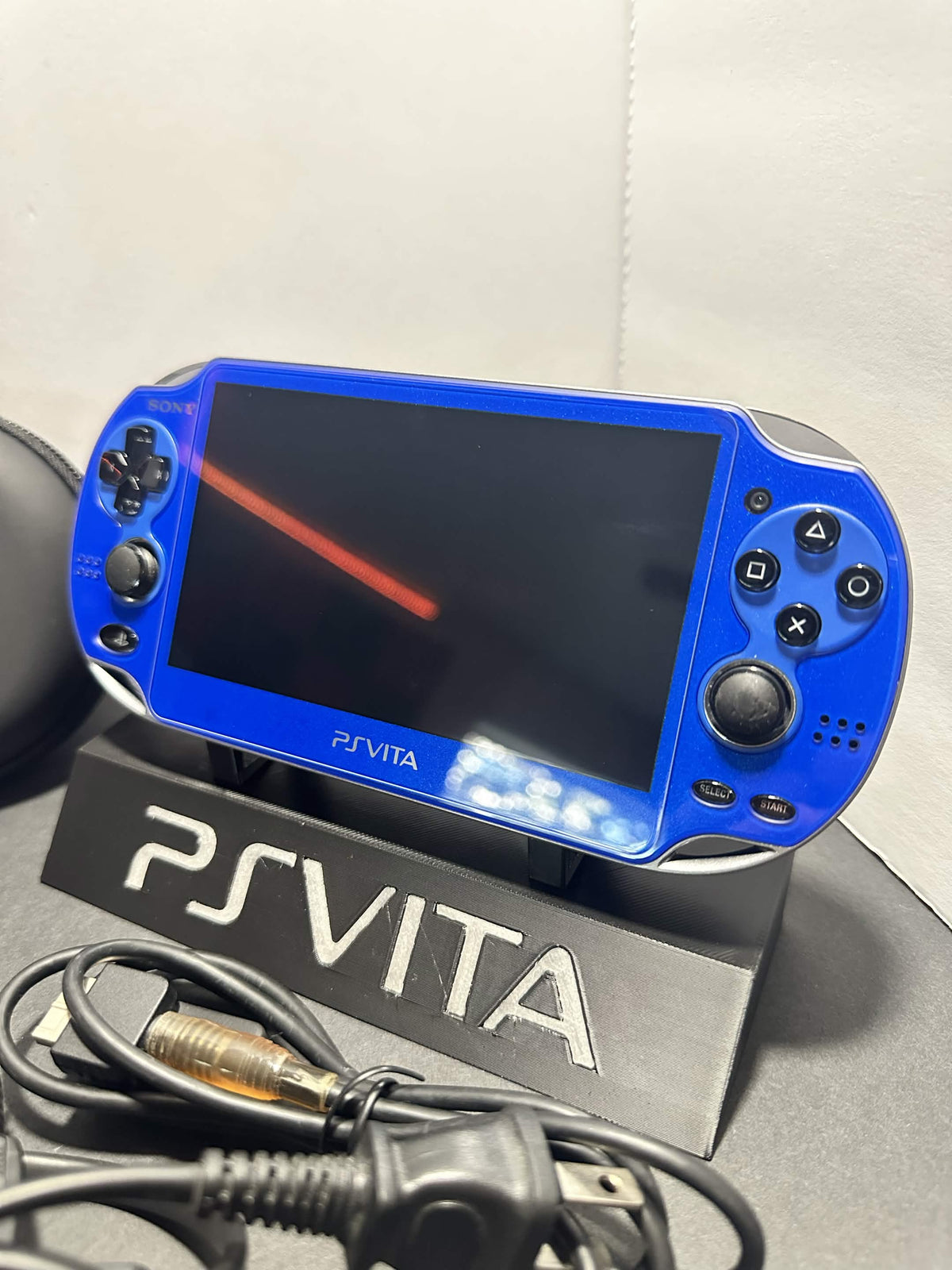 PS Vita-1100 OLED – 128GB SD2VITA • Custom Firmware • Excellent Condition
