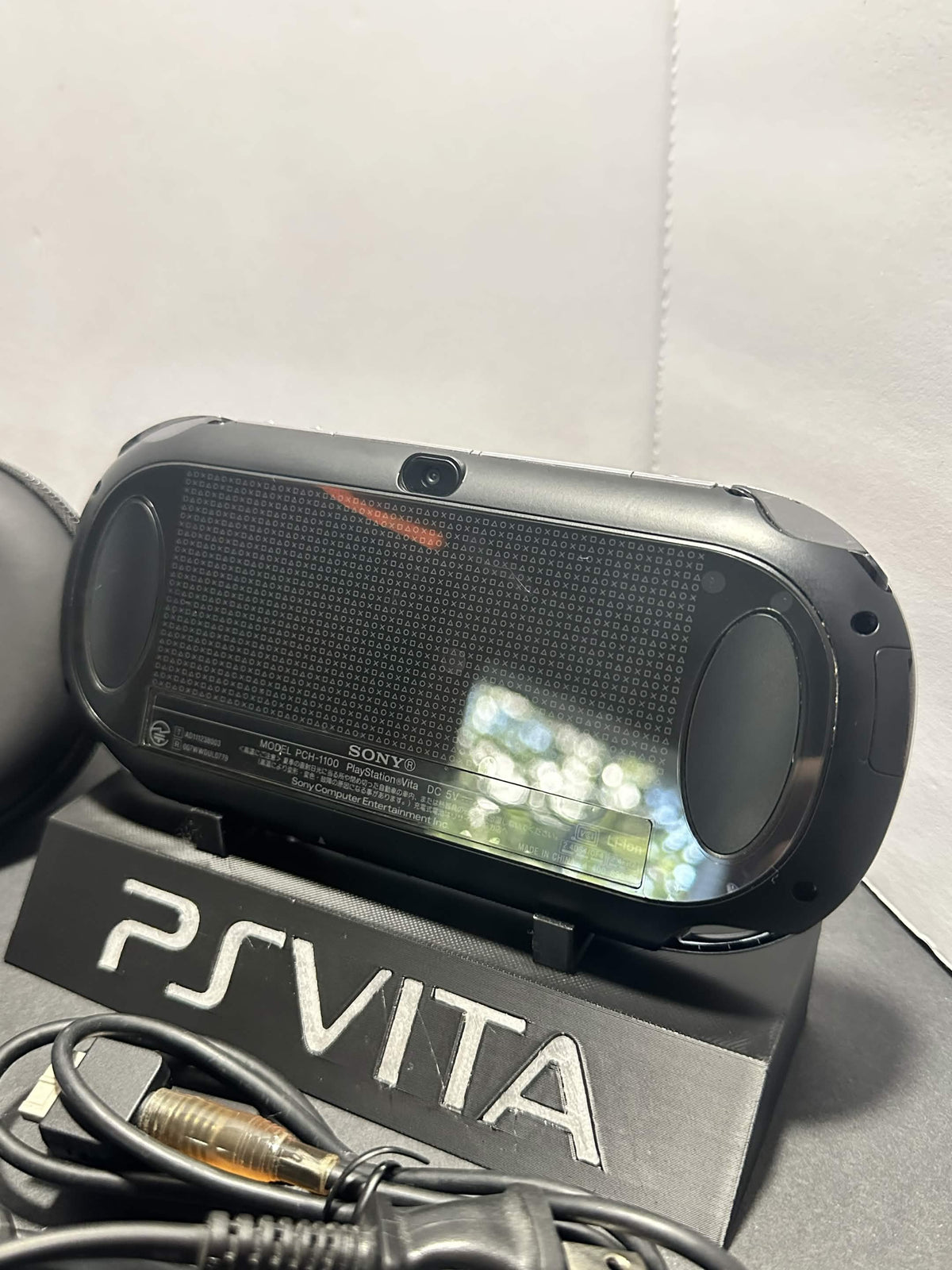 PS Vita-1100 OLED – 128GB SD2VITA • Custom Firmware • Excellent Condition