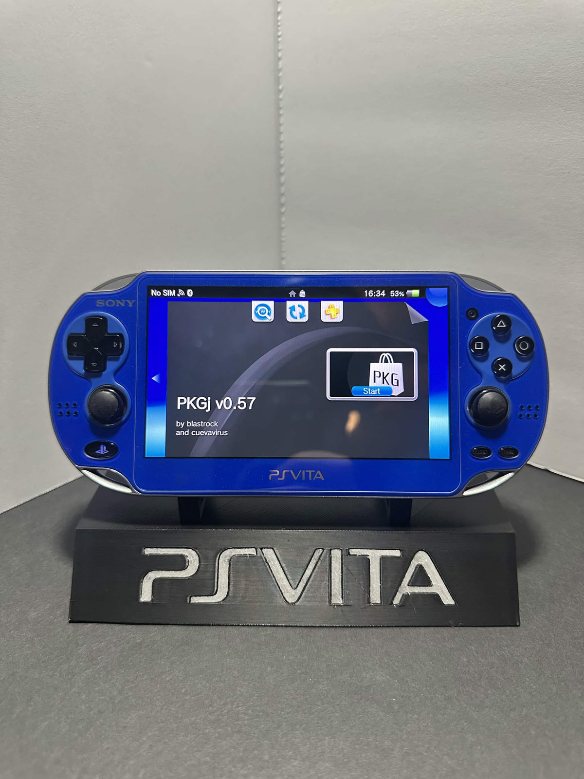 PS Vita-1100 OLED – 128GB SD2VITA • Custom Firmware • Excellent Condition