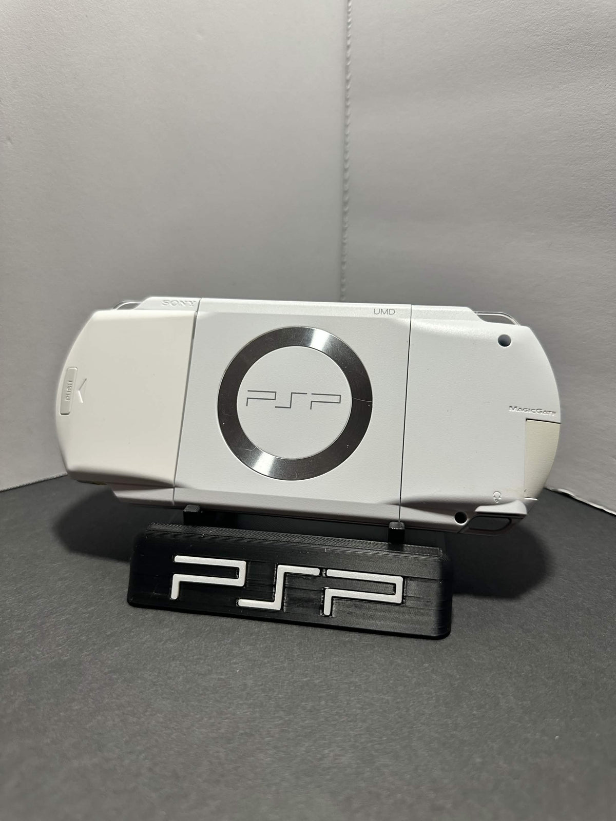 PSP-1000 – IPS Screen Upgrade • 64-128GB • Custom Firmware • Good Condition